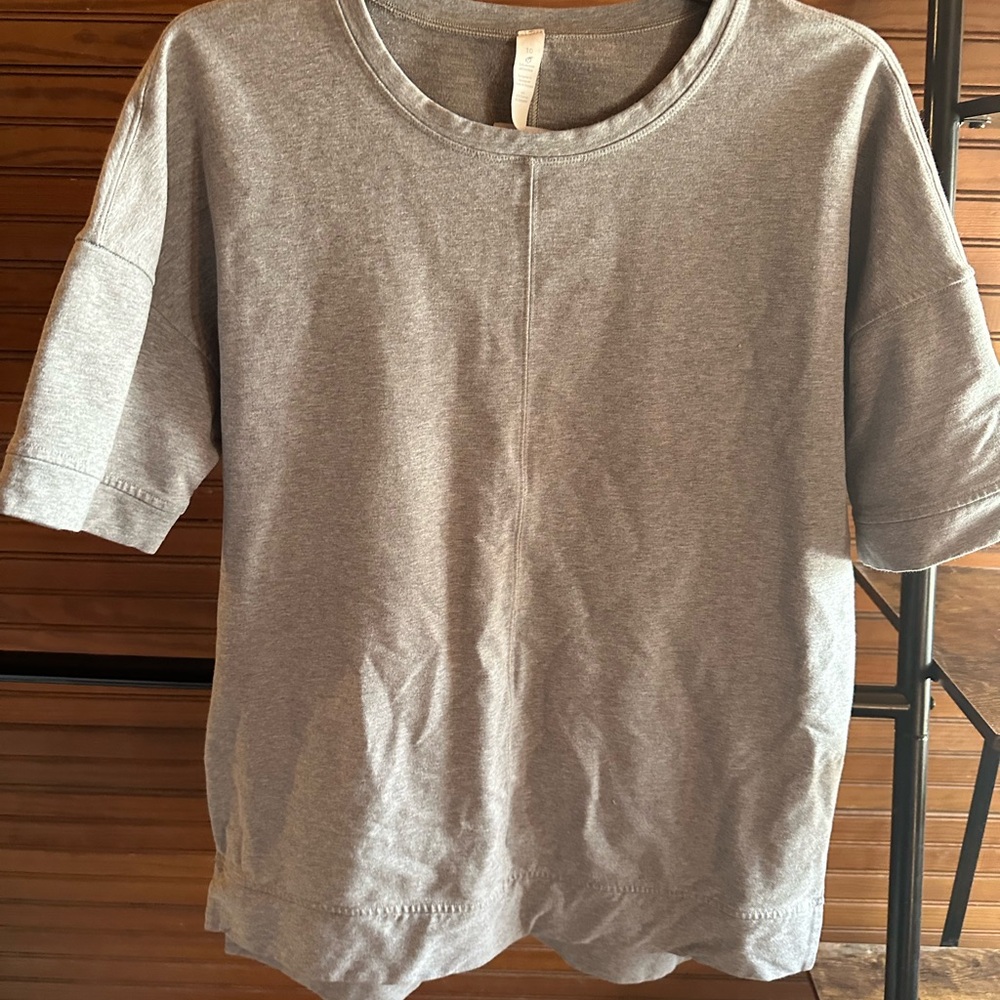 Lululemon Womens 10 Cut Above Tee Heathered Grey Short Sleeve Structured knit